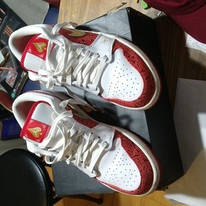 Jordan low spades..9'5